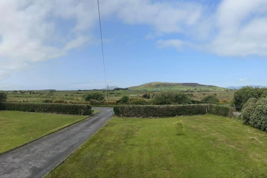 Rosie'S Pad Villa Louisburgh Buitenkant foto